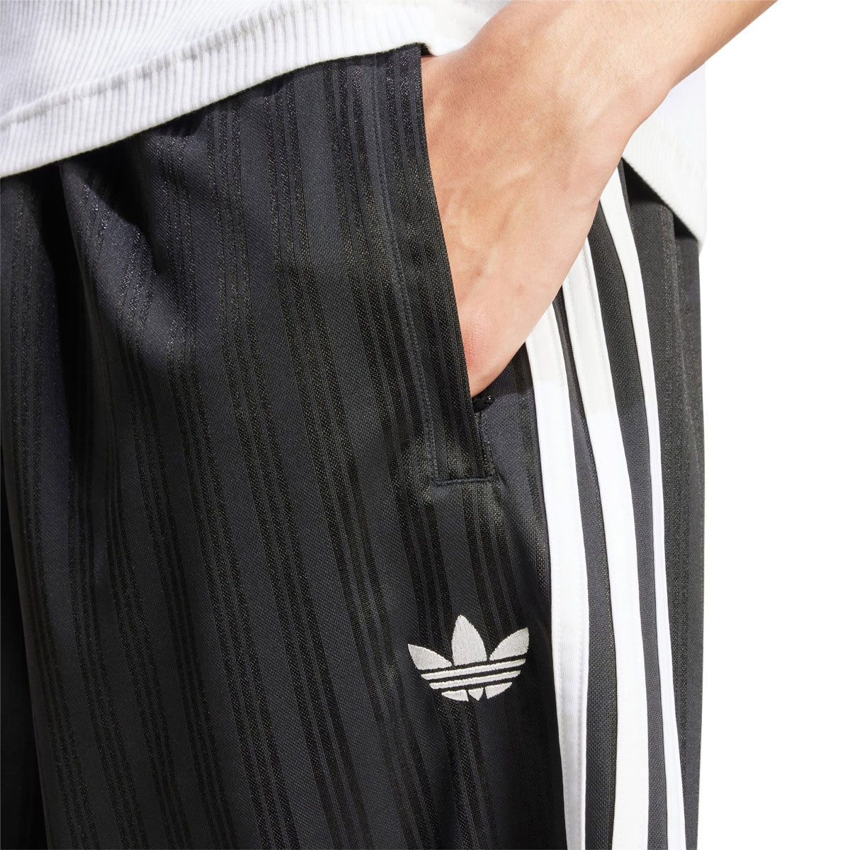 Adidas Adicolor Poly Shorts - Black image 4