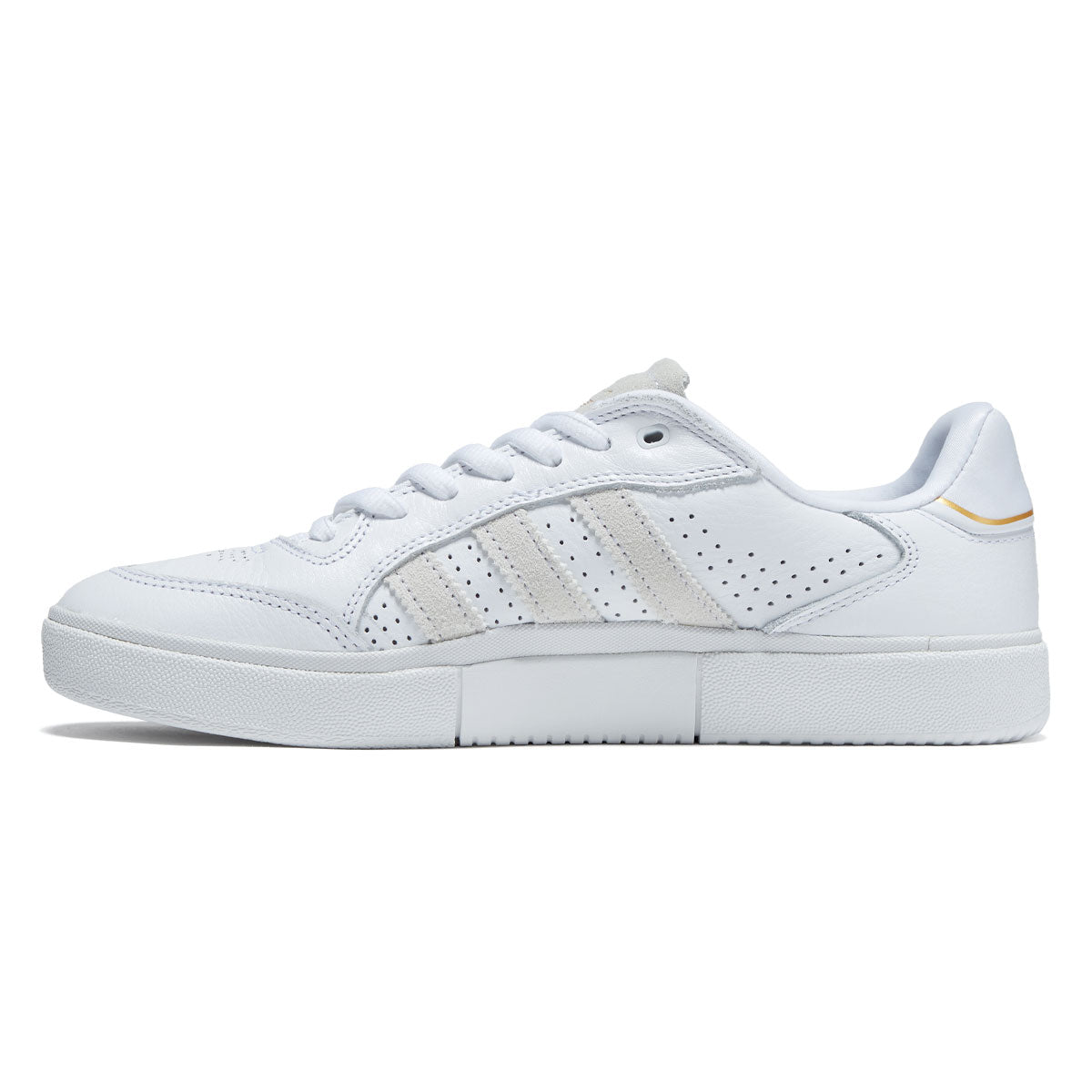 Adidas Tyshawn Low Shoes - Ftwr White/Ftwr White/Gold Metallic image 2
