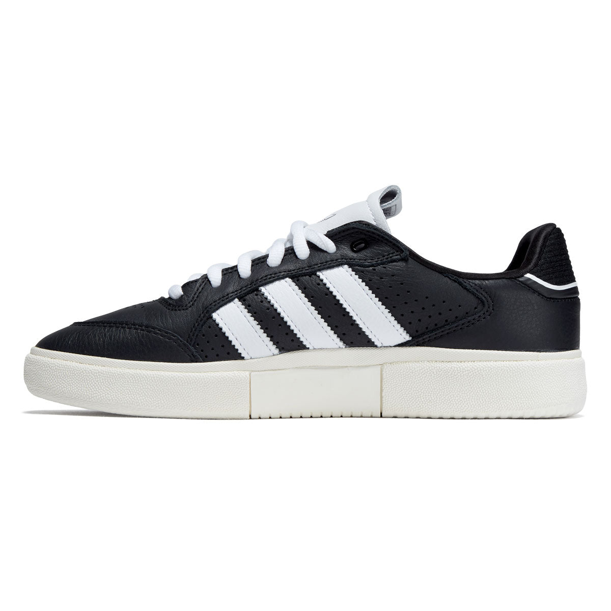 Adidas Tyshawn Low Shoes - Core Black/Ftwr White/Core White image 2