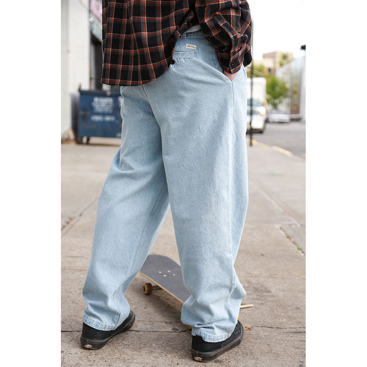 Theories Belvedere Pleated Denim Trouser Pants - Lightwash Blue image 4