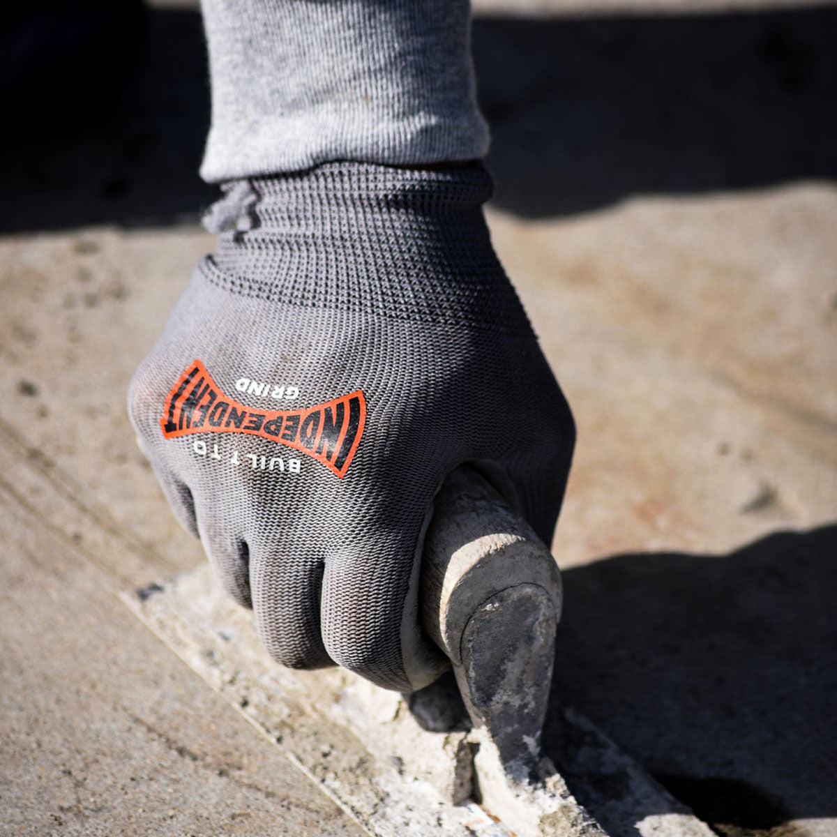 Independent Built To Grind Gloves - Grey image 2