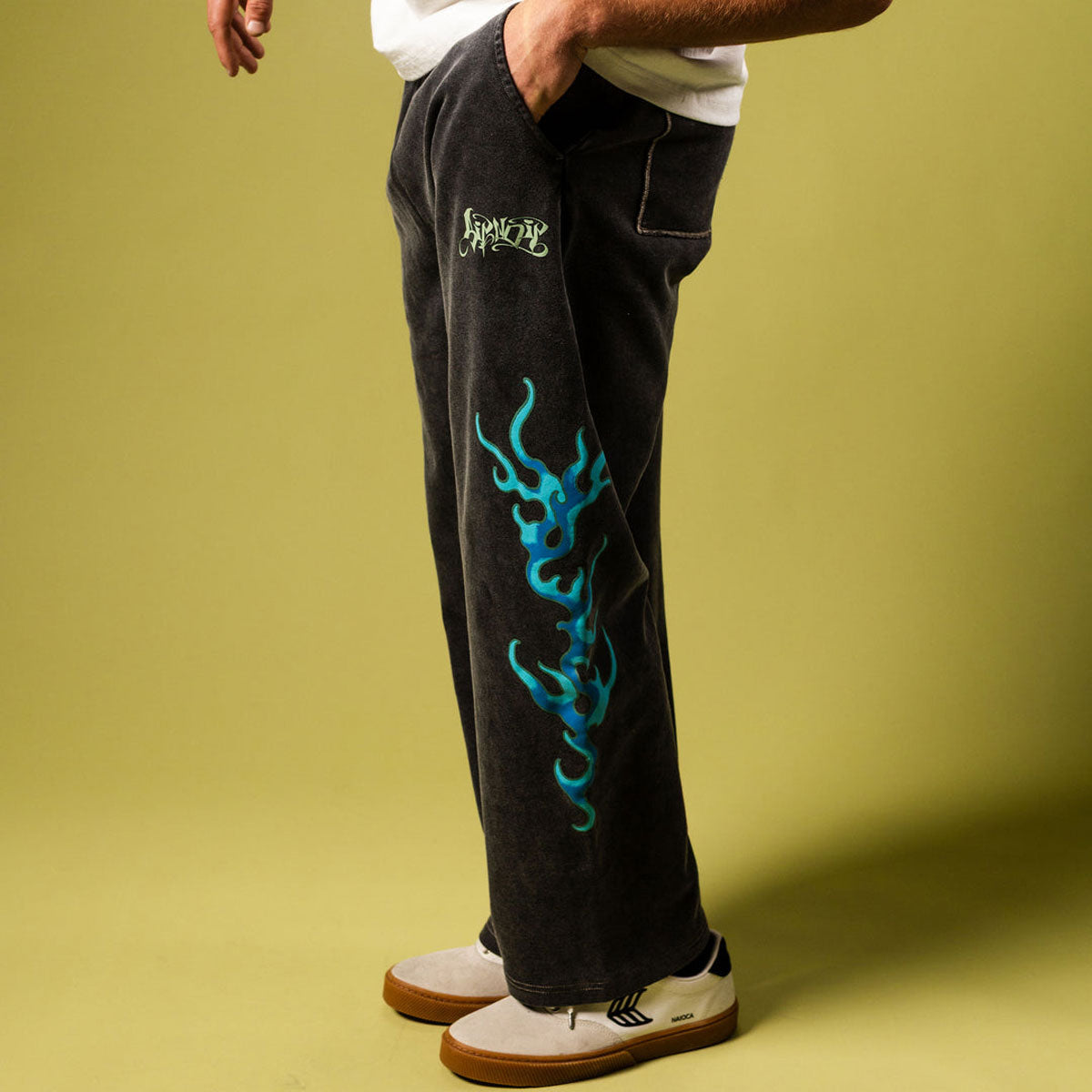RIPNDIP Squabble Up Sweatpants - Black Vintage Wash image 5