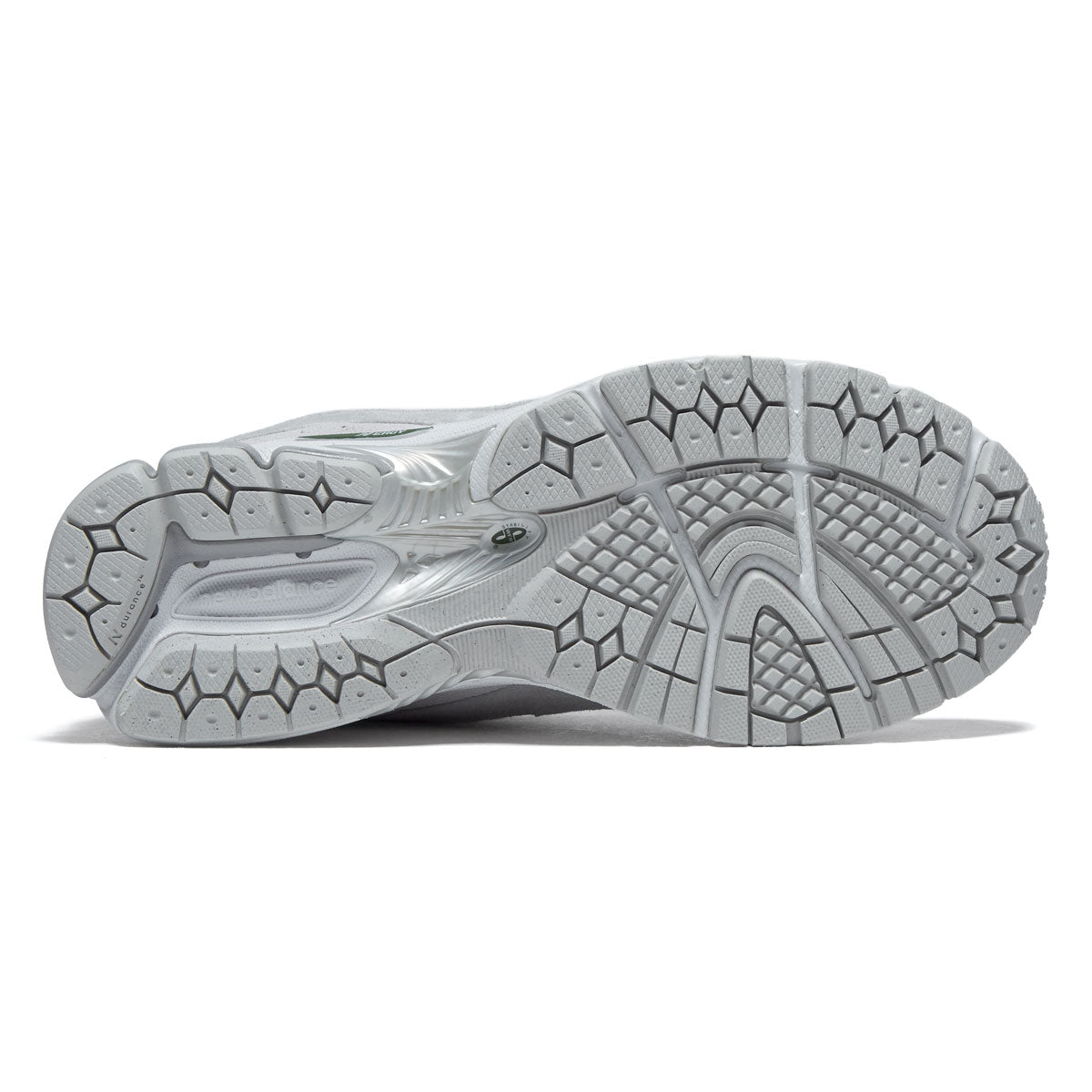 New Balance 2002R Shoes - Linen/Raincloud image 4