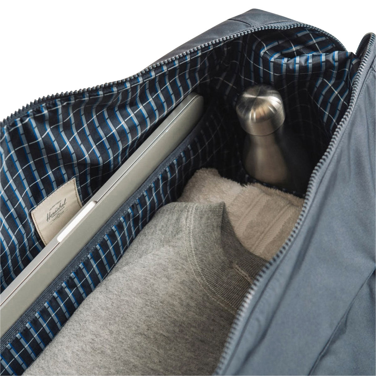 Herschel Supply Maia Weekender Bag - Graphite image 3