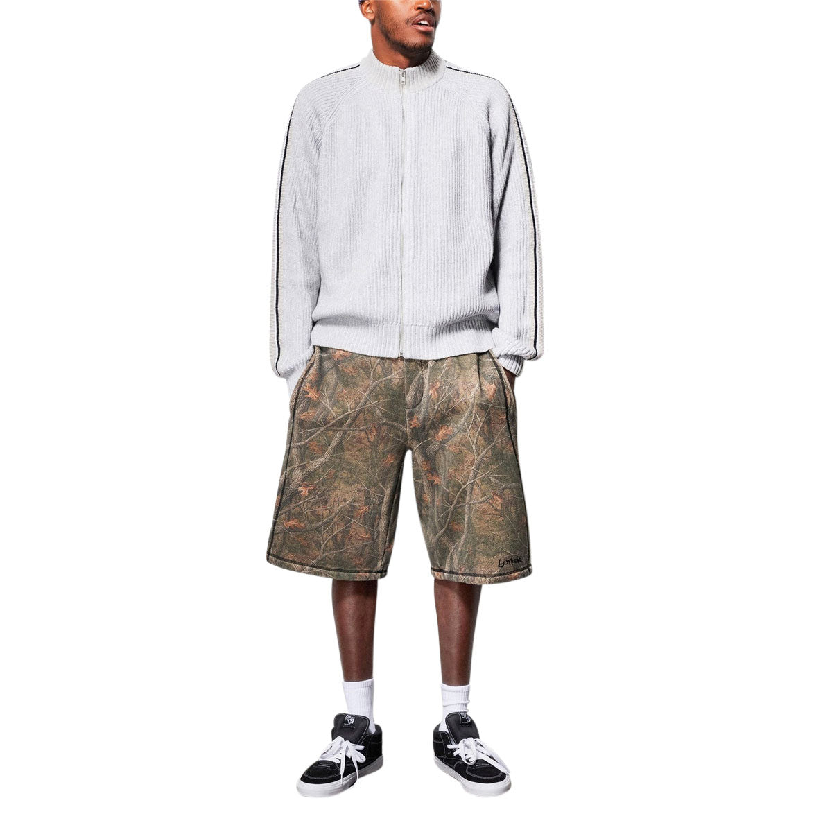 Butter Goods Overlock Stitch Fleece Shorts - Forest Camo image 5